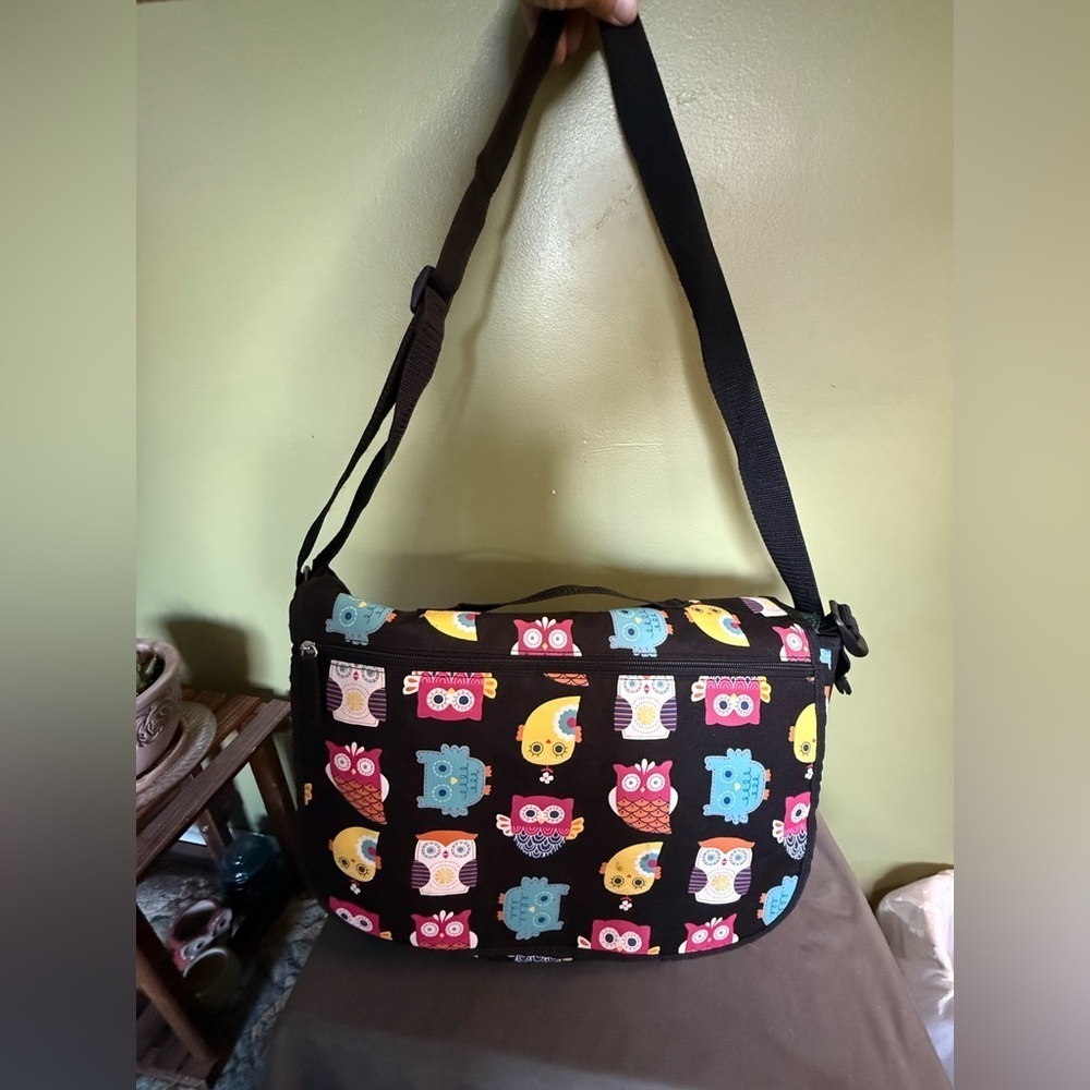 Joe Boxer Messenger/Laptop Bag/Purse Owls Colorful Large Great Condition
